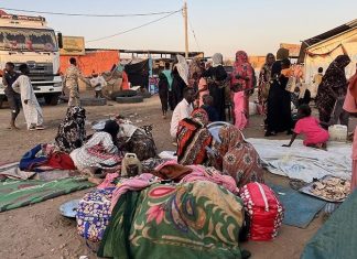 450 طفلاً من الفاشر في مناطق آمنة دون أسرهم 450 طفلاً من الفاشر في مناطق آمنة دون أسرهم