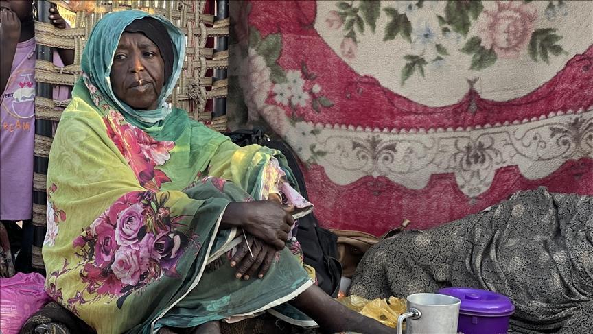 وزيرة سودانية: وزيرة سودانية: