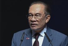 رئيس وزراء ماليزيا: وحشية الفاشر قد ترقى إلى “إبادة جماعية” رئيس وزراء ماليزيا: وحشية الفاشر قد ترقى إلى "إبادة جماعية"