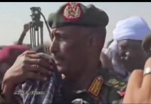 البرهان يتحدث عن النصر من مخيم النازحين بالفاشر البرهان يتحدث عن النصر من مخيم النازحين بالفاشر