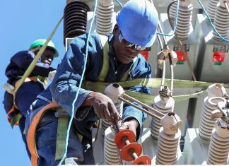 أزمة الكهرباء في أفريقيا.. فجوة حادة وأرقام تثير القلق أزمة الكهرباء في أفريقيا.. فجوة حادة وأرقام تثير القلق