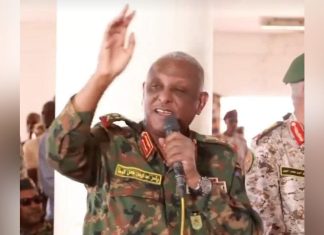 ياسر العطا يعلن من سلاح المدرعات “الرباعية” ياسر العطا يعلن من سلاح المدرعات "الرباعية"