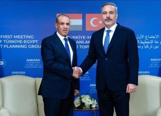 تركيا ومصر تؤكدان التزامهما بسيادة السودان ووحدة أراضيه تركيا ومصر تؤكدان التزامهما بسيادة السودان ووحدة أراضيه