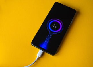 “غوغل” تعاقب تطبيقات أندرويد المستهلكة للبطارية "غوغل" تعاقب تطبيقات أندرويد المستهلكة للبطارية