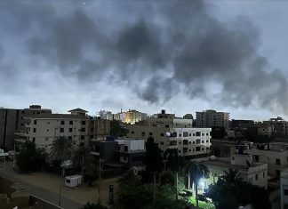 قتيل و4 جرحى بقصف مسيرة محطة ضخ نفط بولاية النيل الأبيض قتيل و4 جرحى بقصف مسيرة محطة ضخ نفط بولاية النيل الأبيض