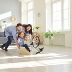 دراسة: الأسرة أم أصدقاء الطفولة الأكثر تأثيرًا؟ دراسة: الأسرة أم أصدقاء الطفولة الأكثر تأثيرًا؟