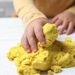 غلق 69 مدرسة أسترالية بسبب “الرمال الملونة” غلق 69 مدرسة أسترالية بسبب "الرمال الملونة"