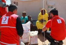 الهلال الأحمر التركي يعزز الدعم للنازحين في السودان الهلال الأحمر التركي يعزز الدعم للنازحين في السودان