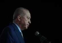 أردوغان: نواصل مساعينا لإنهاء الصراع في السودان أردوغان: نواصل مساعينا لإنهاء الصراع في السودان