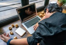 “النعاس النهاري” وتأثيره على الإنتاجية والصحة النفسية "النعاس النهاري" وتأثيره على الإنتاجية والصحة النفسية