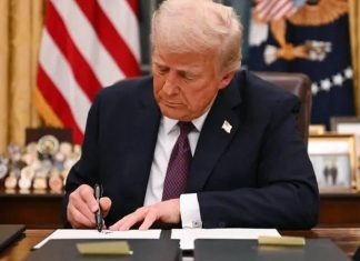 ترامب يقرر بشأن هجرة مواطني 19 دولة منها السودان ترامب يقرر بشأن هجرة مواطني 19 دولة منها السودان