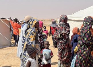 أطباء السودان: “الدعم السريع” يحتجز 100 أسرة في بابنوسة أطباء السودان: "الدعم السريع" يحتجز 100 أسرة في بابنوسة