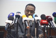 الإعيسر يتحدى ويؤكد عدم التسامح مع تجاوزات القانون الإعيسر يتحدى ويؤكد عدم التسامح مع تجاوزات القانون