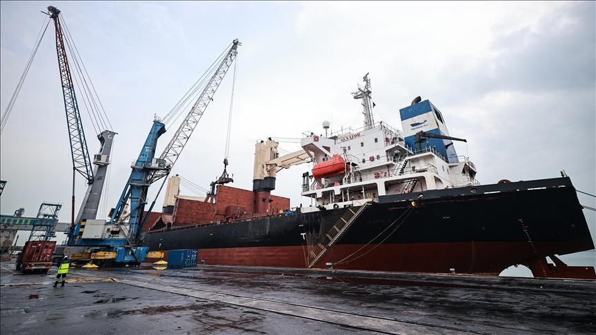 انطلاق سفينة تركية محمّلة بخيام إلى السودان انطلاق سفينة تركية محمّلة بخيام إلى السودان