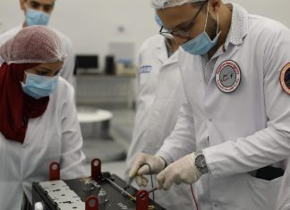 مصر تطلق “قمرا صناعيا نانويا” لدراسة الغلاف الجوي وأثر الشمس مصر تطلق "قمرا صناعيا نانويا" لدراسة الغلاف الجوي وأثر الشمس