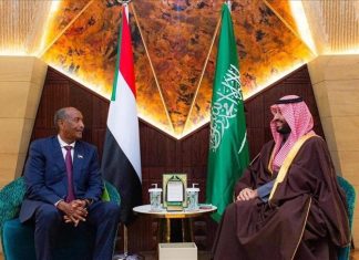 محمد بن سلمان يبحث مع البرهان جهود تحقيق الأمن في السودان محمد بن سلمان يبحث مع البرهان جهود تحقيق الأمن في السودان