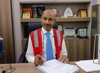 الهلال الأحمر التركي يرسل 100 طن مساعدات للسودان الهلال الأحمر التركي يرسل 100 طن مساعدات للسودان