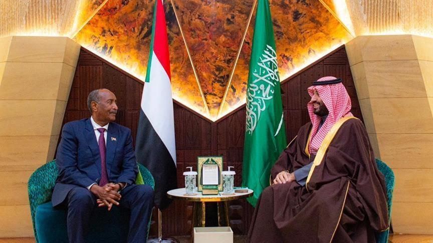 البرهان في الرياض: جهود للسلام amid تصاعد القتال البرهان في الرياض: جهود للسلام amid تصاعد القتال