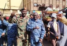 والي الخرطوم يفتتح سوقًا للبيع المخفض لتخفيف الأعباء والي الخرطوم يفتتح سوقًا للبيع المخفض لتخفيف الأعباء