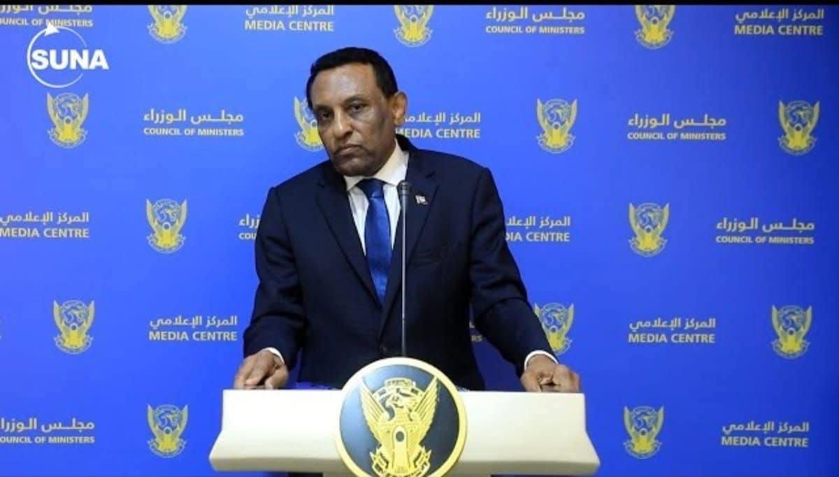 تعيين وزير سابق سفيرًا يثير جدل الترضيات السياسية تعيين وزير سابق سفيرًا يثير جدل الترضيات السياسية