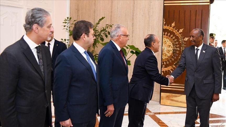 مصر تعلن مصر تعلن