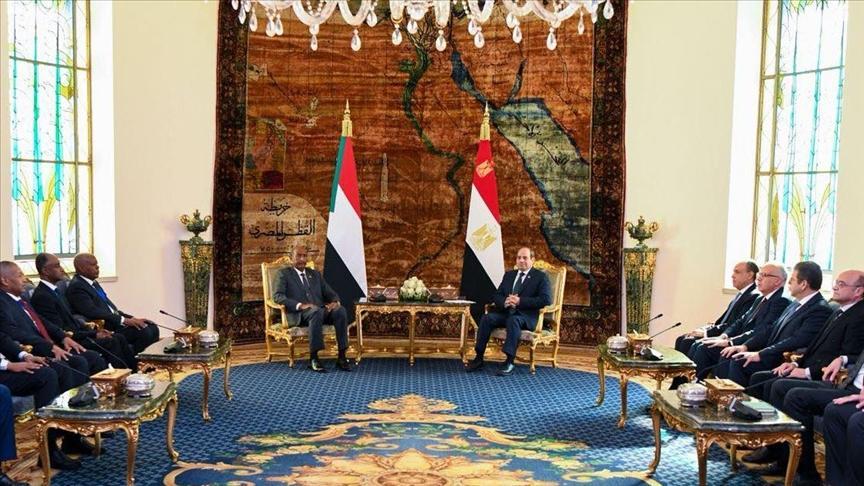 السيسي والبرهان يدعوان لمحاسبة مجرمي السودان السيسي والبرهان يدعوان لمحاسبة مجرمي السودان