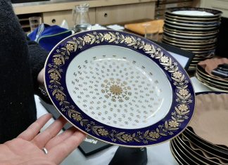 سرقة في الإليزيه والمتهم شخص من داخل القصر سرقة في الإليزيه والمتهم شخص من داخل القصر