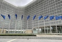 الاتحاد الأوروبي يطلق 3 مشاريع إنسانية بـ95 مليون يورو الاتحاد الأوروبي يطلق 3 مشاريع إنسانية بـ95 مليون يورو