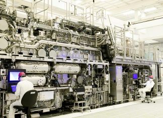 “مانهاتن الصيني” يتجاوز الحظر الأميركي على التكنولوجيا "مانهاتن الصيني" يتجاوز الحظر الأميركي على التكنولوجيا