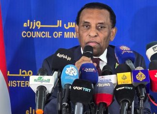 رئيس وزراء السودان: لا لقوات دولية وفرض رقابة رئيس وزراء السودان: لا لقوات دولية وفرض رقابة