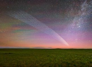 مذنب يزور السماء.. لكنه من صنع البشر مذنب يزور السماء.. لكنه من صنع البشر
