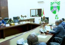 مجلس السيادة يهدد بحسم الفوضى وحيازة السلاح مجلس السيادة يهدد بحسم الفوضى وحيازة السلاح