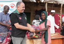 مساعدات إنسانية تركية لآلاف الأشخاص في السودان مساعدات إنسانية تركية لآلاف الأشخاص في السودان