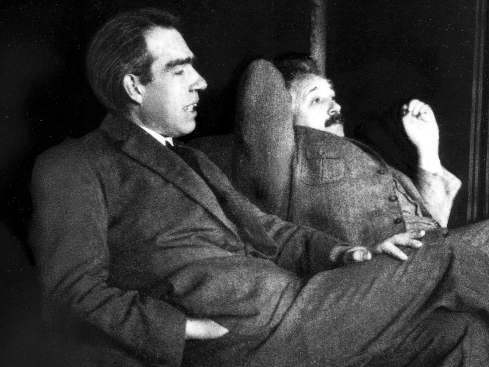 تجربة تحسم جدلا عمره قرن: بور ينتصر على أينشتاين أخيرا تجربة تحسم جدلا عمره قرن: بور ينتصر على أينشتاين أخيرا