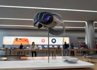 آبل تخفض إنتاج فيجن برو وتؤجل إطلاق آيفون 18 القياسي آبل تخفض إنتاج فيجن برو وتؤجل إطلاق آيفون 18 القياسي