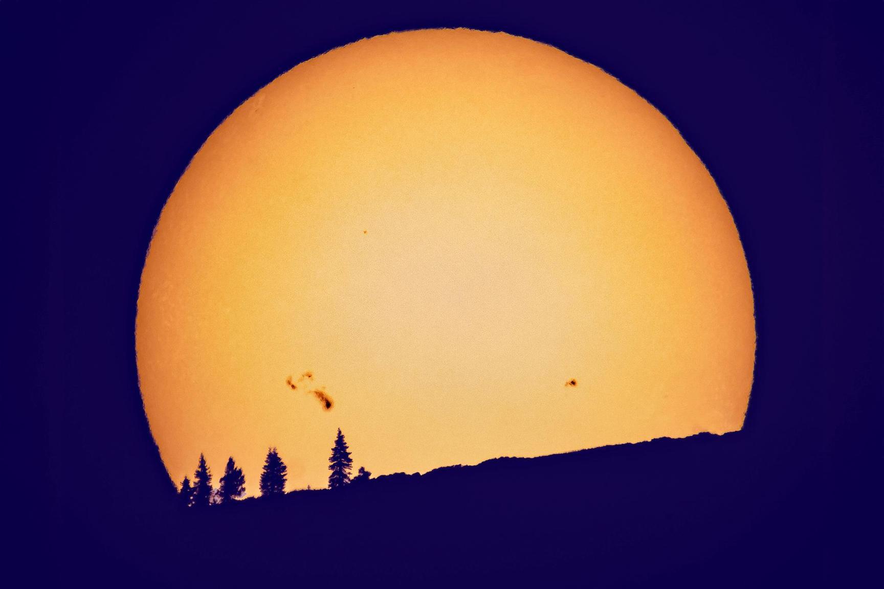 حين تقترب الشمس من الأرض أكثر في يناير حين تقترب الشمس من الأرض أكثر في يناير