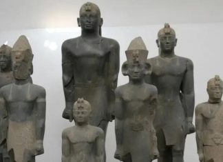 السودان يستعيد 570 قطعة أثرية سرقت في الحرب ومكافأة لمن يعيد أخرى السودان يستعيد 570 قطعة أثرية سرقت في الحرب ومكافأة لمن يعيد أخرى