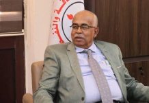 وزير الطاقة يناقش استثمارات البترول مع شركة عمانية وزير الطاقة يناقش استثمارات البترول مع شركة عمانية