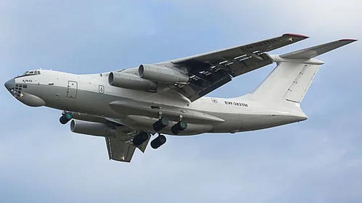 إمداد الدعم السريع بالأسلحة بعد حظر الطيران الإماراتي إمداد الدعم السريع بالأسلحة بعد حظر الطيران الإماراتي