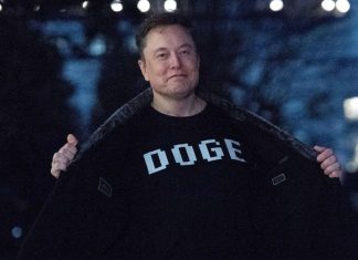 إدارة ترامب تعترف ببيانات سرية لمواطنين لدى ماسك إدارة ترامب تعترف ببيانات سرية لمواطنين لدى ماسك