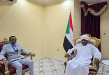 كامل إدريس يوجه بقبول 100 طالب لاجئ بالجامعات كامل إدريس يوجه بقبول 100 طالب لاجئ بالجامعات