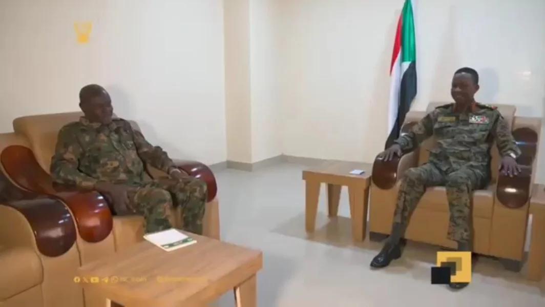 كباشي يعود للاجتماعات بعد غياب وسط تساؤلات أمنية كباشي يعود للاجتماعات بعد غياب وسط تساؤلات أمنية