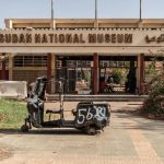 وزير سوداني لأربع وزارات وبراتب وزير واحد وزير سوداني لأربع وزارات وبراتب وزير واحد