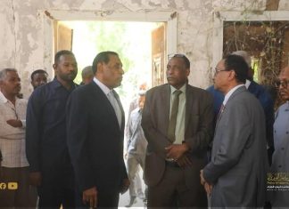 رئيس الوزراء السوداني يتعهد من أمام مكتبة “المين” رئيس الوزراء السوداني يتعهد من أمام مكتبة "المين"