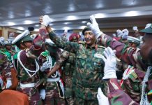 قائد الجيش: عازمون على إنهاء التمرد للأبد قائد الجيش: عازمون على إنهاء التمرد للأبد