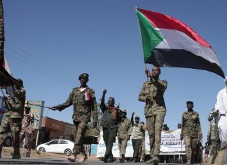 الجيش السوداني يفك حصار الدلنج والبرهان يتعهد الجيش السوداني يفك حصار الدلنج والبرهان يتعهد