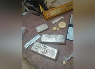 ضبط سبائك من الذهب والفضة بحوزة رجل داخل حي بمدينة عطبرة ضبط سبائك من الذهب والفضة بحوزة رجل داخل حي بمدينة عطبرة