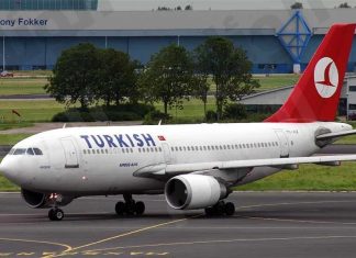 طائرة تركية تصل الخرطوم بعد توقف الحرب طائرة تركية تصل الخرطوم بعد توقف الحرب