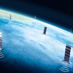 “سبيس إكس” تطلب ترخيصا لإطلاق مليون قمر صناعي إلى الفضاء "سبيس إكس" تطلب ترخيصا لإطلاق مليون قمر صناعي إلى الفضاء