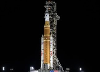 ناسا تقترب من إطلاق مهمة العودة للقمر بأربعة رواد فضاء ناسا تقترب من إطلاق مهمة العودة للقمر بأربعة رواد فضاء